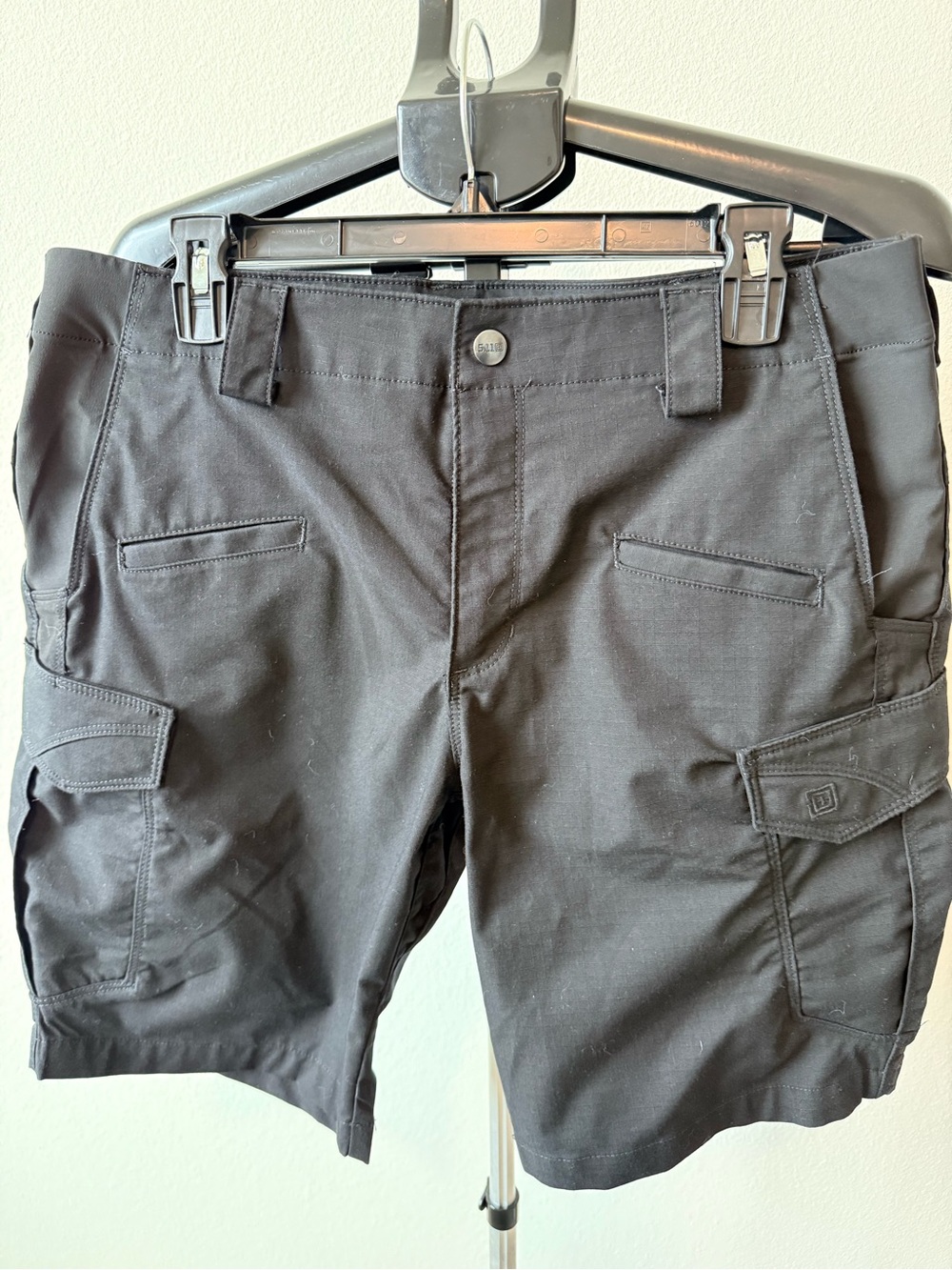 5.11 Tactical Men's Black Cargo Shorts worn 1 time!